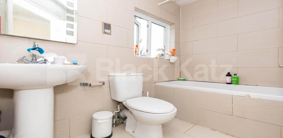 			2 Bedroom, 1 bath, 1 reception Apartment			 Crouch Hill, Crouch End